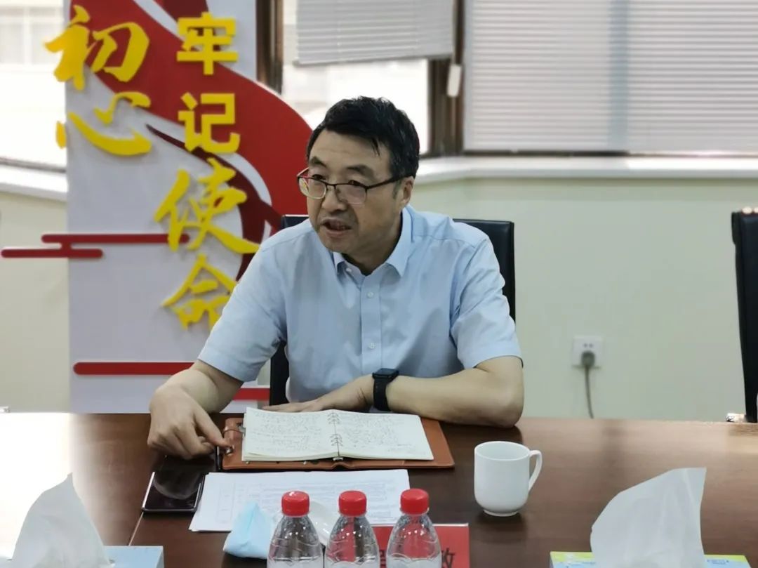 集团公司总经理吴敏赴工艺品公司调研指导